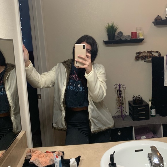 Jacket - Picture 3 of 4